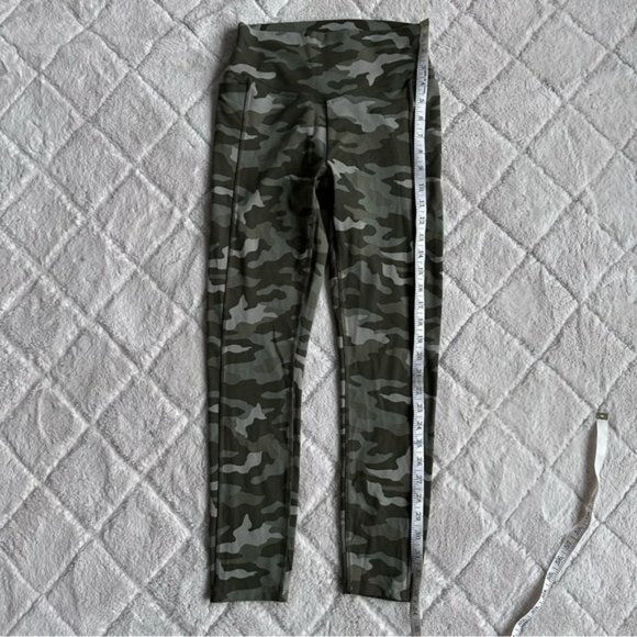 Victoria's Secret PINK | Green Camo Ultimate high waist leggings | Size Small - Picture 12 of 14
